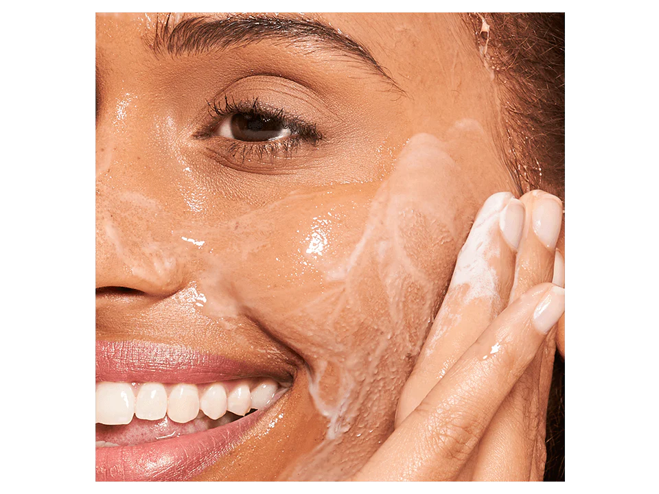 Milk Wash Exfoliating Jelly Cleanser - Image 6