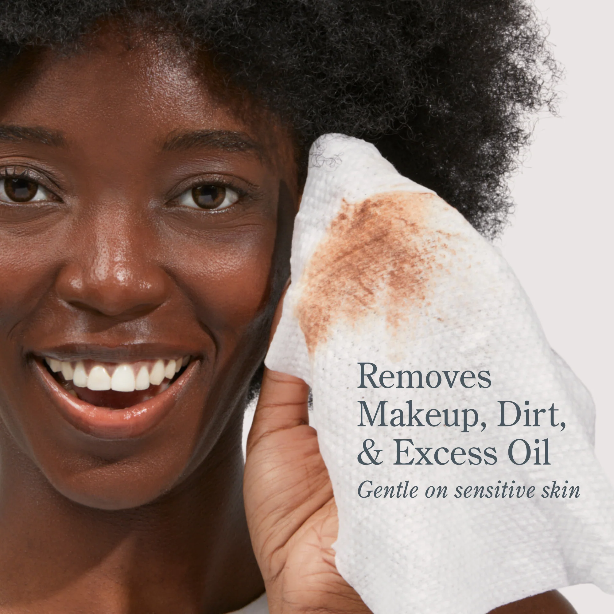 Juicy Peachy Lychee Facial Cleansing Wipes - Image 3